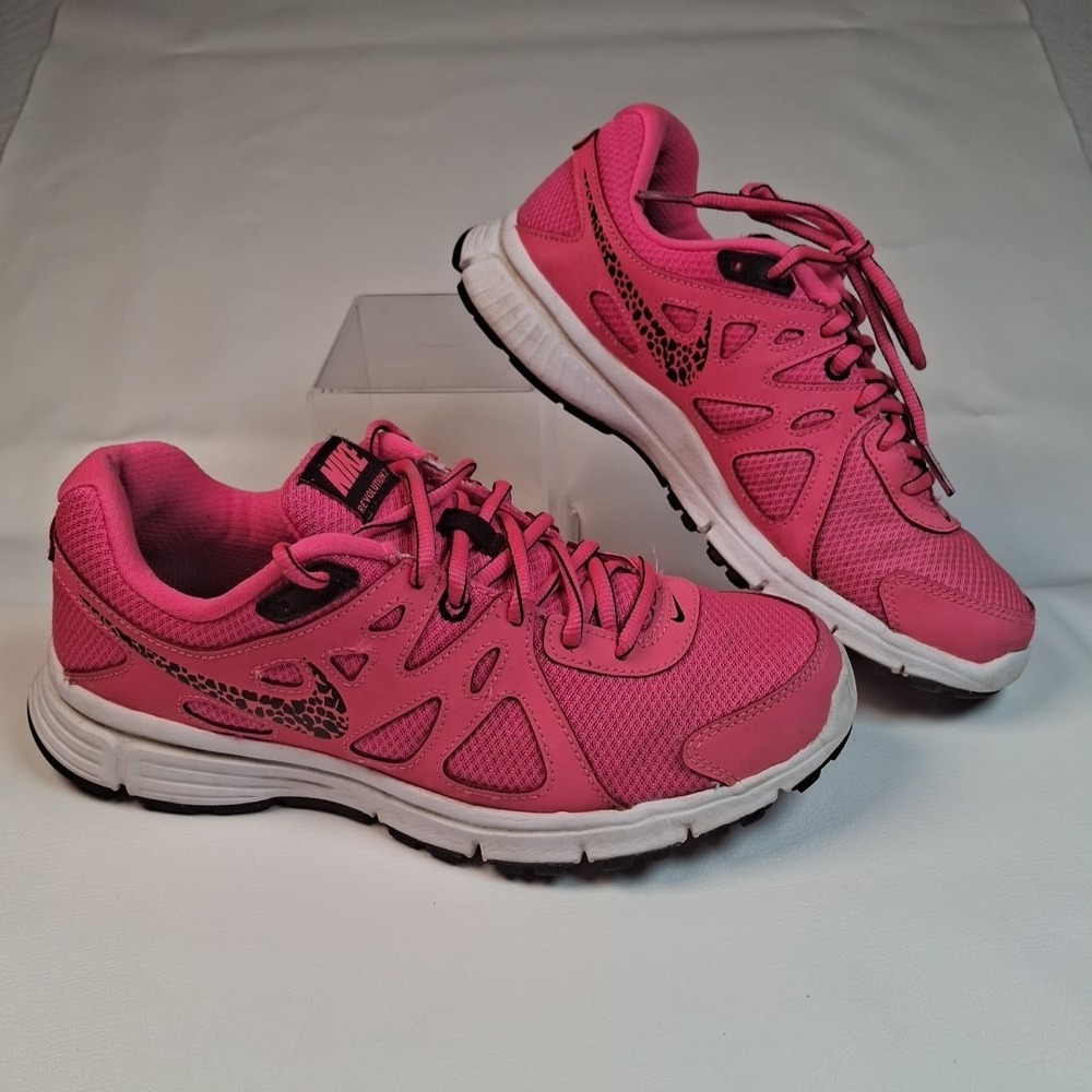 Nike Revolution 2 Running Shoes Womens Size 8 Pink Athletic Sneakers 554900-602